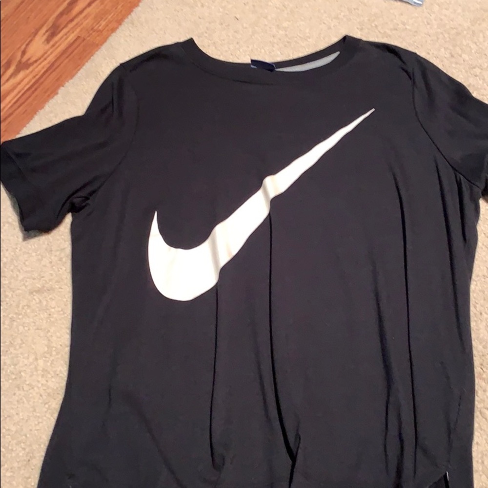 Black nike T-shirt